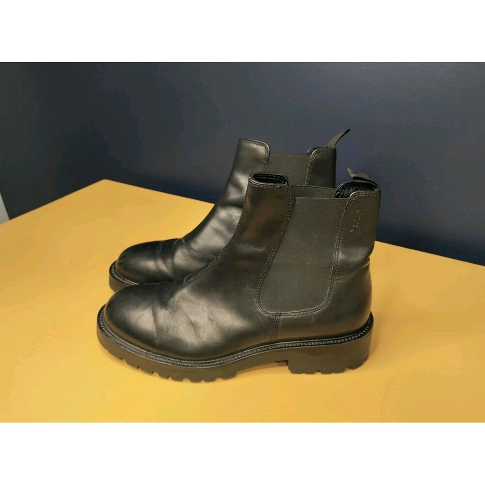 Vagabond Shoemakers Women's Kenova Chelsea Boots Black Leather EU 39 US 8.5 NWOT